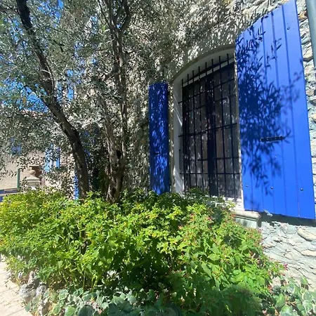 La Fontaine De Kapselhotel *