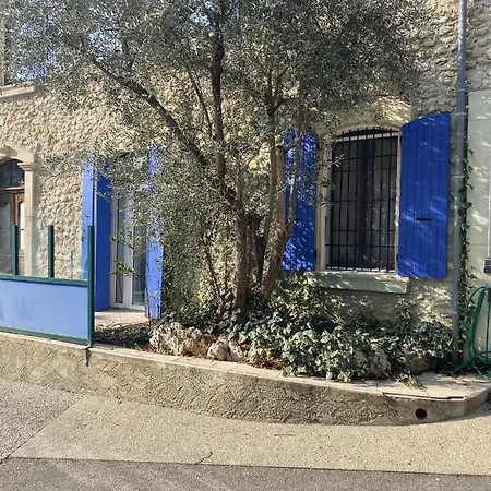 Капсульный отель La Fontaine De *